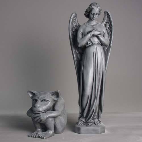 25 inch Mary Queen of Victory Outdoor Statue