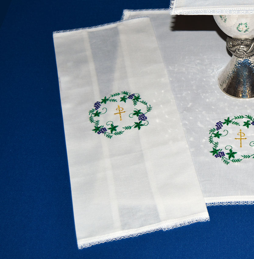 Chi Rho with Grapes & Leaves Purificator 152CGL