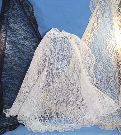 Triangle Lace Veils
