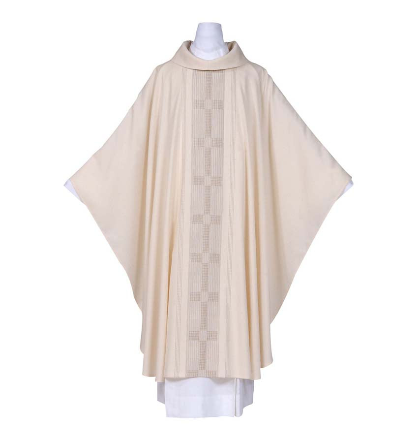 Nazareth Chasuble Plain Neckline