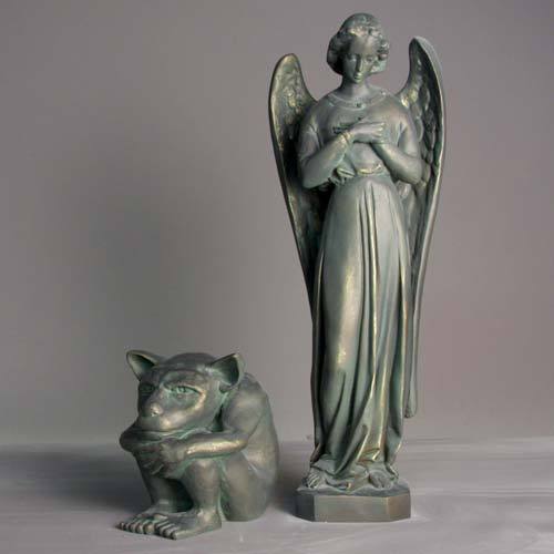 25 inch Mary Queen of Victory Outdoor Statue