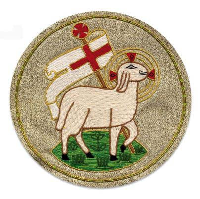 Agnus Dei Regina Chasuble no. 3168