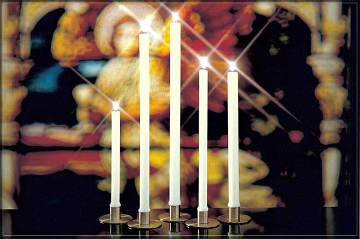 Short 4  51% Beeswax Candles (7/8 x 12 inch Plain End)  -24 per box